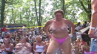 Contest At Nudist Resort Gets Parts Of Disburse